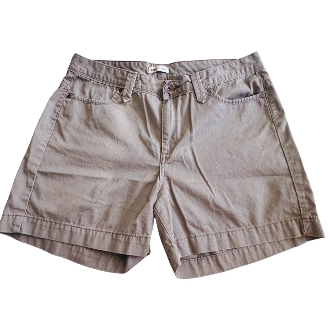 Lee Womens Chino Shorts Greige Color Size 14m Casual Summer